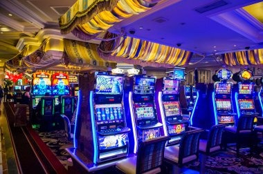Crazy Time wheel display on nomor kamplengan live-dealer studio