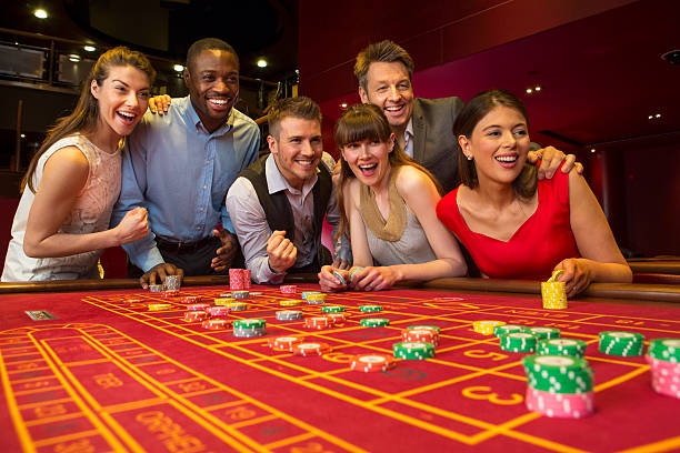 Live Sic Bo table with croupier and dice cage at nomor kamplengan